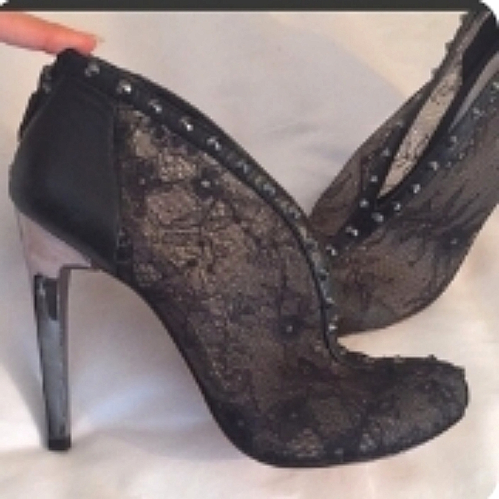 BCBG MAX AZRIA